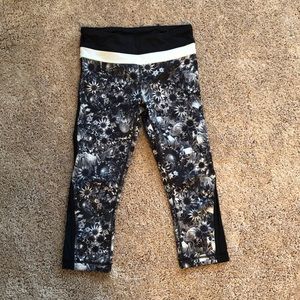 Lululemon leggings size 4